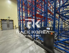 2025년 경기도 전동랙 설치 완료!&nbsp;고정된 창고는&nbsp;옛날 얘기&nbsp;이제&nbsp;버튼 하나로&nbsp;공간 2배&nbsp;확보하세요더 많은&nbsp;영상,자료&nbsp;보러가기!&nbsp;유튜브 채널 :https://www.youtube.com/@랙코리아주식회사블로그 :&nbsp;http://blog.naver.com/rnalsqkd인스타그램 :instagram.com/rackkorea